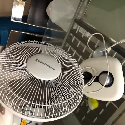 Free pick-up: used small electric fan in great conditions! tuen mun