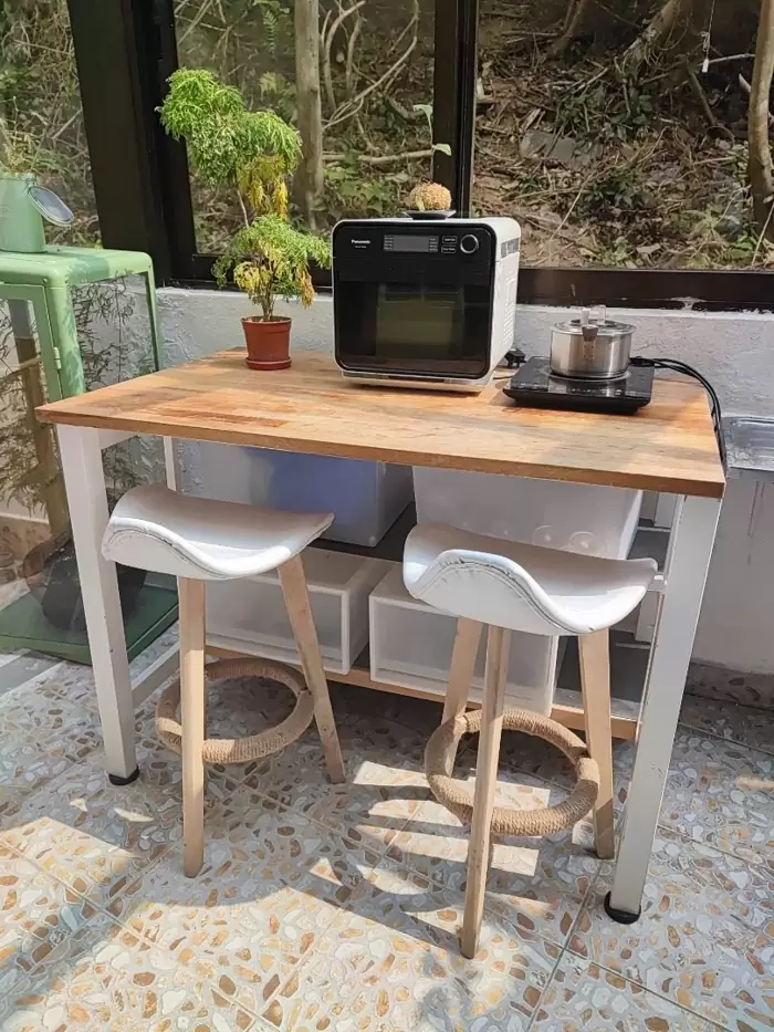 HK$500 Ikea tornviken 廚房工作檯, 灰白色/橡木 kitchen island on