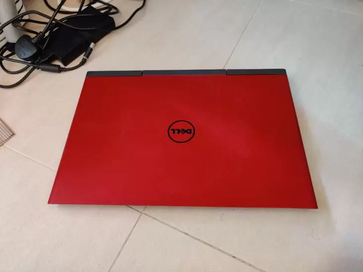 HK$500 [NOT WORKING] Dell Inspiron 7567 (2017) on